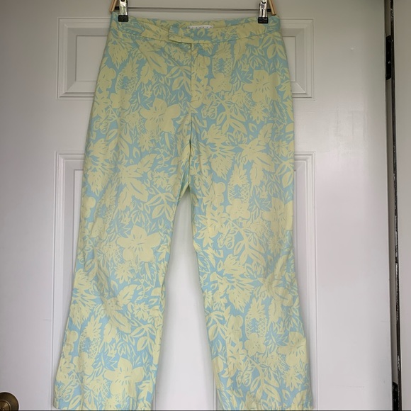 Old Navy Pants - •Old Navy• Tropical Pastel Cropped Pants - Size 8